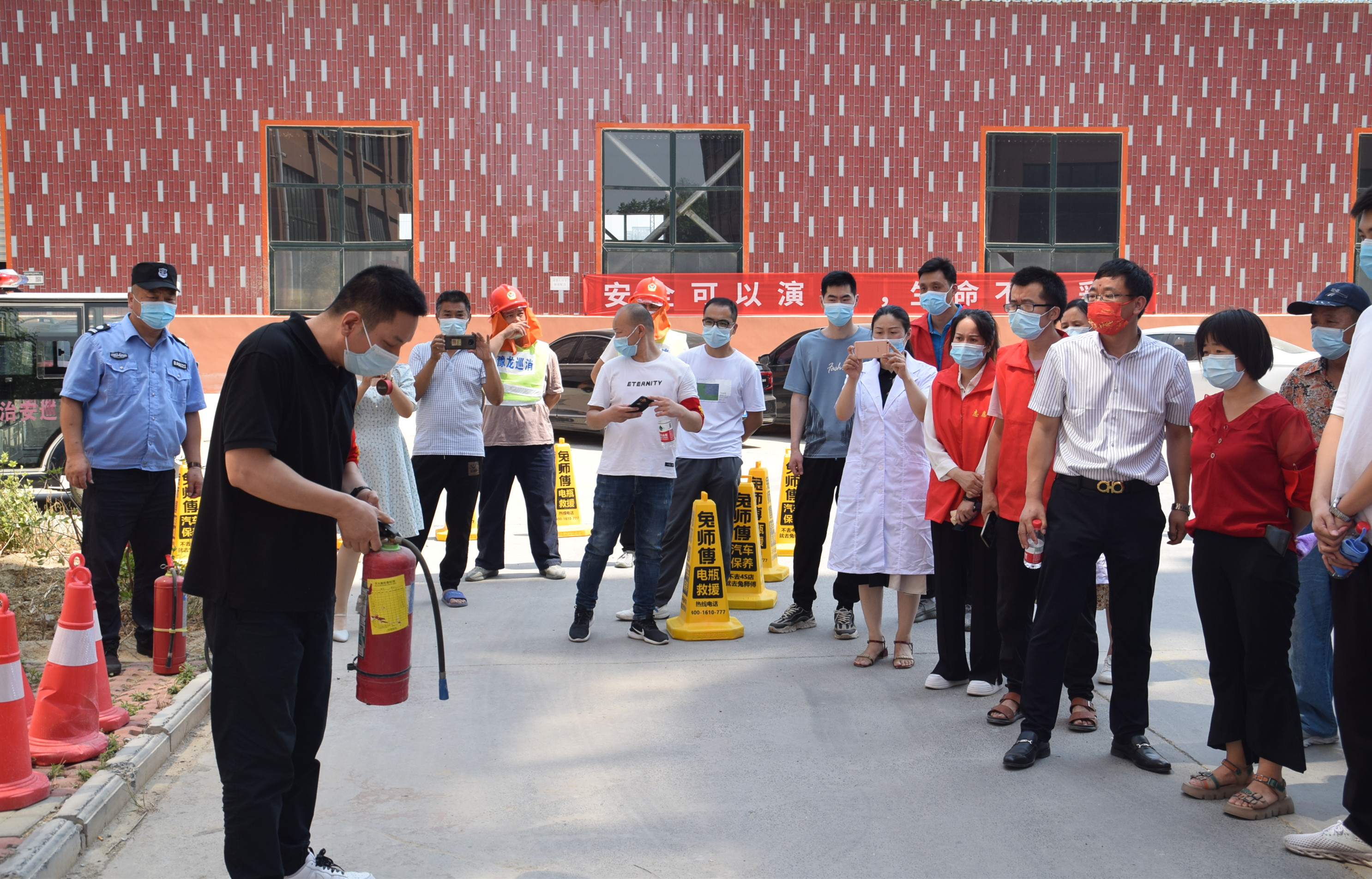 遵守安全生產(chǎn)法 ?當好第一責(zé)任人(圖文)